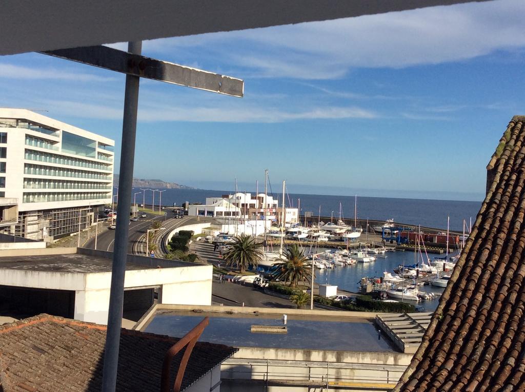 Marina Lounge Hostel Ponta Delgada Chambre photo