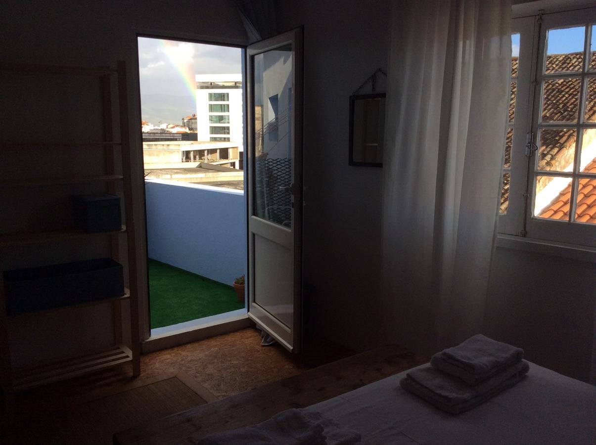 Marina Lounge Hostel Ponta Delgada Extérieur photo
